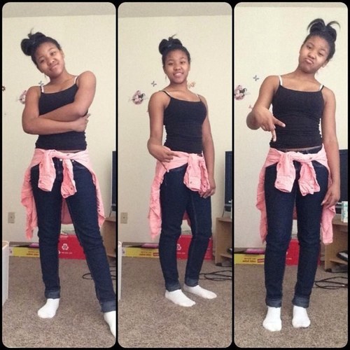 15|Dancer|SPCPA|VIRGO|football|SHOES|LOVE|Dance|Love Writing|Music|Poetry| instagram:@TheNameIsMoney_ |#TRUU| TM(cray) but Huge MB fan❤✌