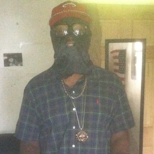 SelfMadeBunk's profile picture. GREEN STREEK ENTERTAINMENT INSTAGRAM:SELFMADEBUNK #700 FOLLOW MY NIGGA @TheRealNotNice or E MAIL ME BUNKBOOKING@GMAIL.COM or hamptonotis@aol.com