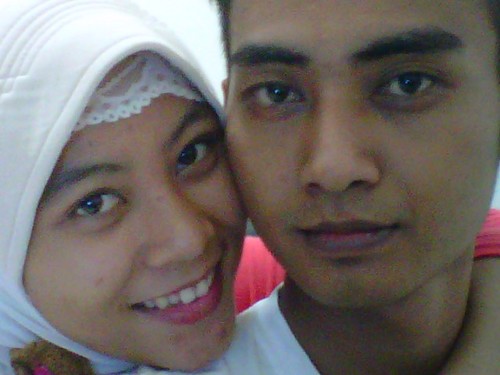 03sept92 || ♥ married 14Des12 with Yogi Soni Aprianto ♥ || NB: Sll berserah diri kpd ALLAH SWT dan berbakti kpd Suami ☺