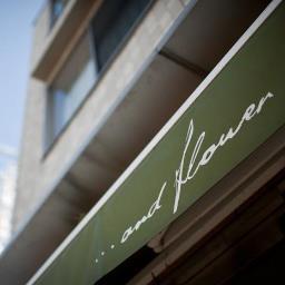 イベントのお花🌼モチーフ、キャラクター、衣装フラスタなど制作します！
･･･and flower(アンドフラワー ) 🌼 オーダメイドのスタンド花、楽屋花お届けします！お気軽にお問い合わせくださいTEL044-750-8204
