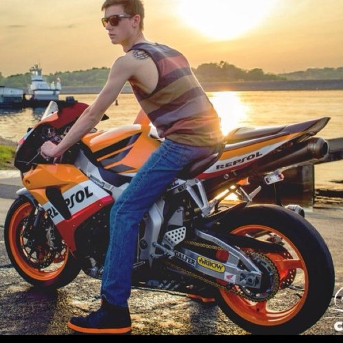 One too many of everything. Always over the top. #stunt on everything bigger than fuck. IG:@Onetoomany5