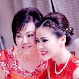 ปัจจุบันทำงานเกี่ยวกับงานด้านการขนส่งและบริษํททัวร์
