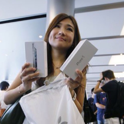 I Love Iphone 5 and ipod 5.
I Love Steve Jobs.
E.E.U.U