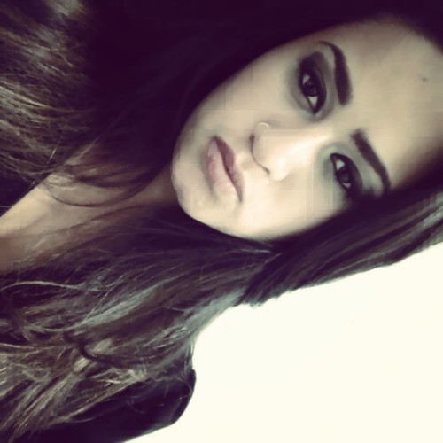 19, estudante de psicologia, SCCP, namorando.