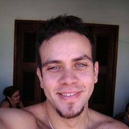 Tenho o céu meu que cobre o artefato da tua pele imaginada Há um ápice retinal que de minha natureza será desconhecida ...