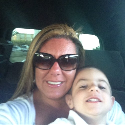 farina1112's profile picture. 