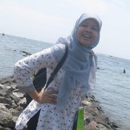 Ceria en bersahaja :)