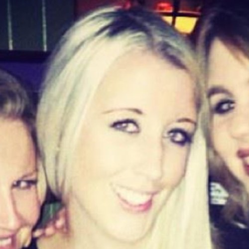 Beauty therapist / most importantly mum of 3 /