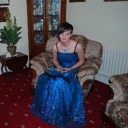 im Alice don't know me don't care. maybe I do care maybe I just say that so I don't get hurt...................