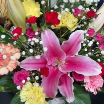 ユカ Daigoさんの初フライデー は08年 深夜に美女と焼肉デート というものでしたがそのお相手は 影木栄貴お姉様でしたとさ というオチでしたw さんざん張り込んでフライデーこのオチかよwと笑いました