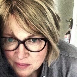TV Producer. Thinker. Social Observer. Mac Lover.