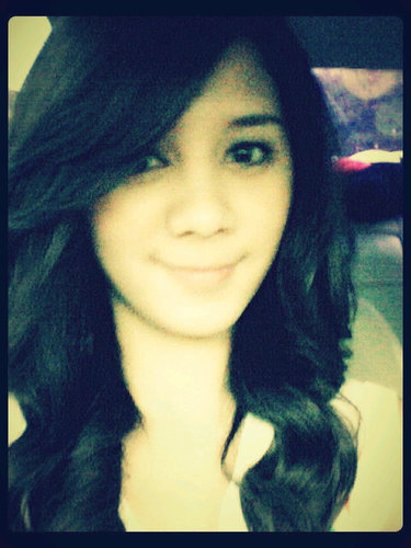 I'm simple - I'm Banker Woman . Love Peacefull - No Regrets!!