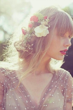 Taylor Swift is my whole world! I love her so much♥ #Directioner #Belieber #Selenator