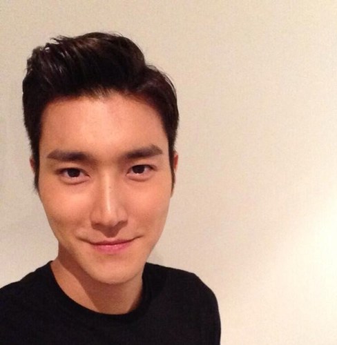 • Australian fanbase for @siwon407 • Follow and promote us please thanks =) •Followed by siwon on 3/5/2013•^^
