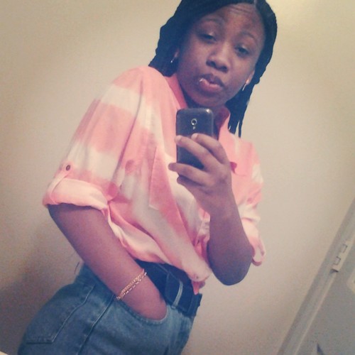 Cant Call EVERYBODY someone you trust cause they be the first one to turn on you ..