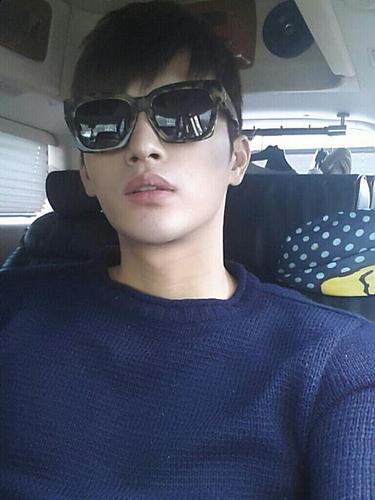 Fanbase Heartrider Seo In Guk 3
new !!!