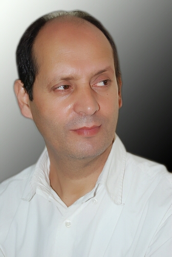 etudier a alger ,jai quite algerie en 1994 je suis photographe technicien a digitalab