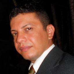 Consultor em Marketing Digital, especialista SEO e desenvolvimento web.