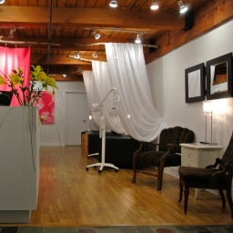 Professional aesthetic services and dental grade teeth whitening that is convenient, safe and affordable. Smiles & Beauty Wellness Spa.
902-404-4344