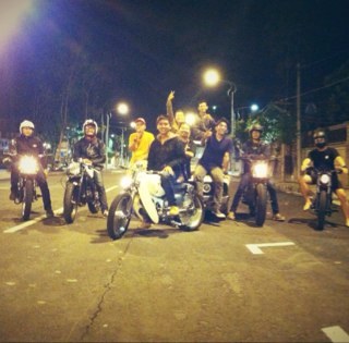 alonecuk's profile picture. 