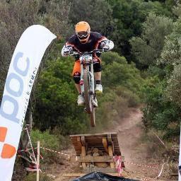 I love trailbuilding,outdoor extreme sports,web design, and cool house designs.