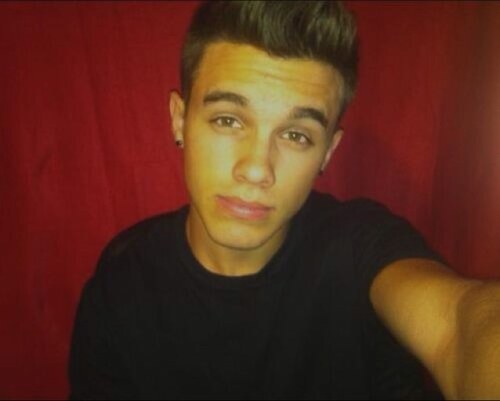 Follow me ❤ ASK FOR A FOLLOW BACK ;)