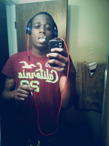 fucc a bio just follow me in my twifey @xoxo_gorgeouss