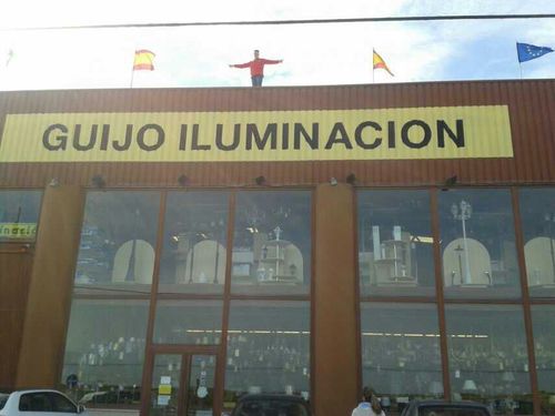 Empresa con mas de 25 años de experiencia, todo tipo de lamparas, apliques,gran surtido en iluminacion LED, 957131814. (Carretera de alcaracejos)