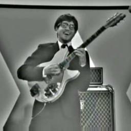 Powerade81's profile picture. 18. MUSE, Kaamelott, John Frusciante, Red Hot Chili Peppers,Ratm,Coldplay, Hendrix,Iron Maiden NFL, Rugby .. . Je joue de la basse, et je compose (un peu ...) .