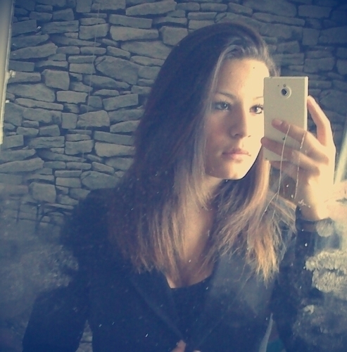 ♡    instagram • XORNELLAAA