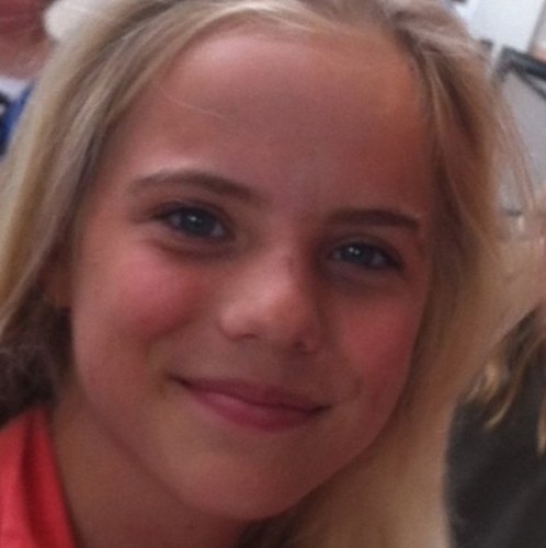 hey lieve saar , ik hou van je! ik heb het altijd super gezellig met jou , iloveuu. x kus