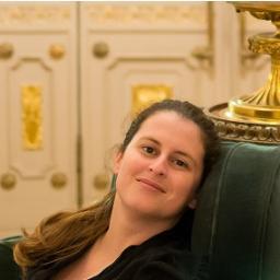 pdmariusso's profile picture. I'm a paradoxal girl! 
Gosto de coisas opostas, às vezes penso coisas opostas e ainda posso ter personalidades opostas... Tudo junto e ao mesmo tempo! :)