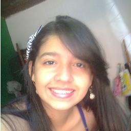 amiga,sonhadora,leonina...  acho o twitter o mundo do desabafo. _JOICY_segue eu te sigo de volta,,,*-*