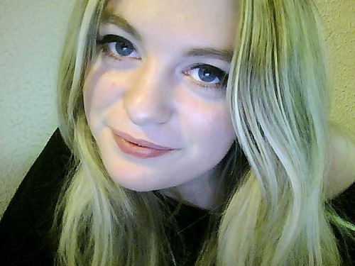 JulietteTWILD's profile picture. Sailor Moon du CDI, culturellement passionnée et adoratrice de hardcore