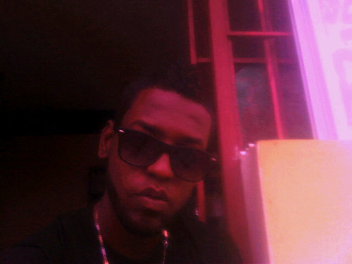 Conoceemeee y sabras de mii,, no me describoo en 140 caracteres.. (BbM:2227b9eb