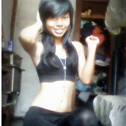Soy super buena onda..siganme ya veran qe les voy a caer bn..Achizz poes soy pussy y no me awebo ok