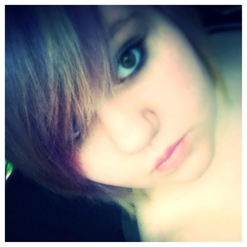 xxkilljoycityxx's profile picture. Your not so average teenage girl who stalks bands and wants to ne discovered in the music buisness. Is that too much to ask :p?