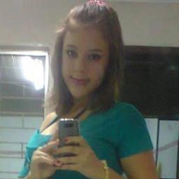 eu adoro a natureza e adoro ter o meu tempo livre me vestir e me sentir bem