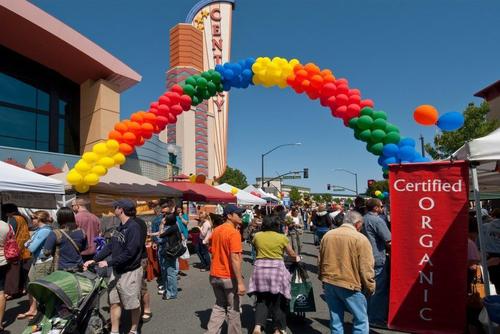 An initiative of the City of Pleasant Hill to foster our vibrant business community and encourage residents and visitors to shop, dine in & enjoy Pleasant Hill.
