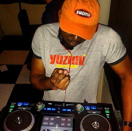 Yowsis's profile picture. I can resist everything except temptation…..