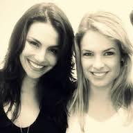 Sorria @Melfroncowiak mundo não parou nos te amaremos eternamente.