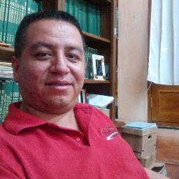 Licenciado en Derecho.