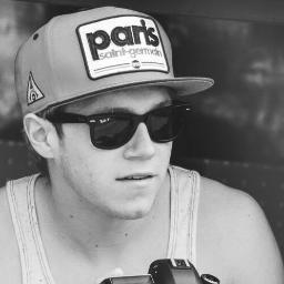 Being single doesn't mean that your weak,it means your strong enough to wait for what you deserve ~Niall            #CRAZYMOFOS