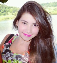 14 anos, pisciana, chata, insuportavel, fã, louca e carente, eeu (:
