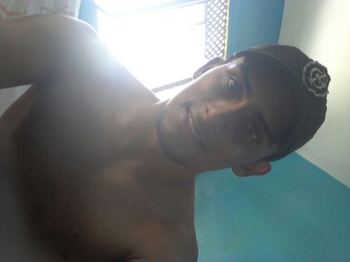 19 anoos , divertido ' alegre , CIUMENTO ' com oque eu amo  /   :)