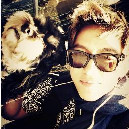 mau cari temen sebanyaknya XD u follow me , i follow back u ! XD gomawo *bow*
