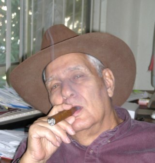 PaullPeter's profile picture. Retired agent, now back to acting!!