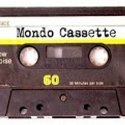 Mondo Cassette es como el blog del narco pero sin narcos. Ganador del Premio Peabody a la Mejor Investigación sobre Videos Virales de Gatos Haciendo Algo Tierno