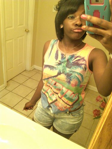 .....O. i was supposed to say something about me???? ,Fuck Yal ♥♪♬