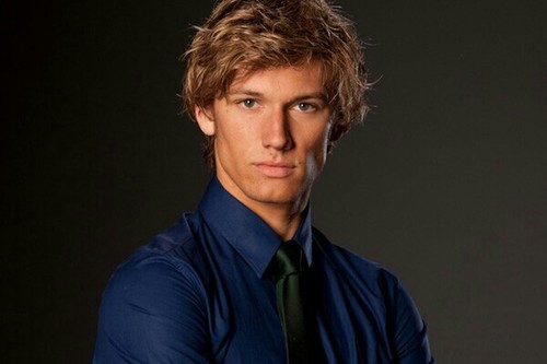 #1Alexpettfer ,   ALL THE WAY.  I LOVE  SCARY MOVIES & SEXY STUDS FOLLOW ME.   I AM A   #1 DETECTIONER LOVE U NIALL
